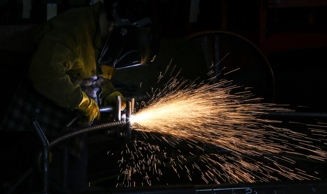 Cutting iron
